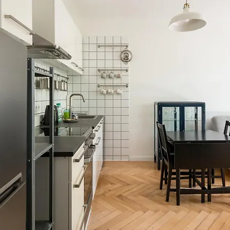 Lägenhet Nowa Praga Comfort By Bookinghost